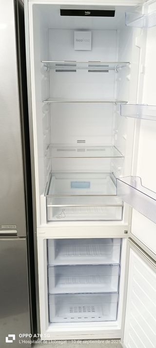Nevera Combi Beko
NO FROST ENERGÍA A+