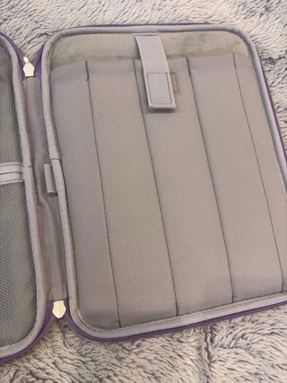 Porta tablet viola fino a 14 pollici