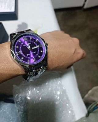 Reloj  Hombre Morado y Plateado