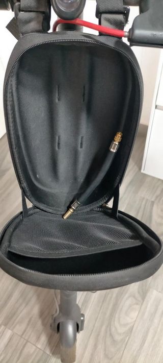 Patinete Xiaomi M365 + ruedas antipinchazo + bolsa
