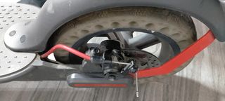 Patinete Xiaomi M365 + ruedas antipinchazo + bolsa