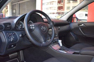 Mercedes-Benz Clase C 2006