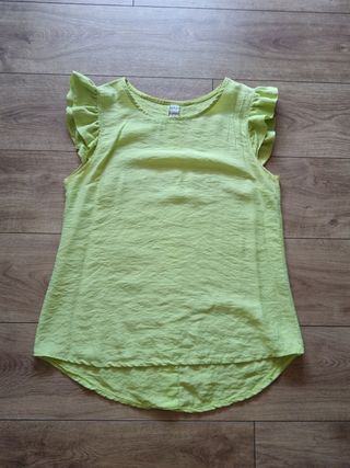 Conjunto de ropa verde y multicolor
Pantalón y cam