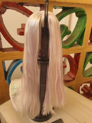 Rainbow High Roxy Grand Muñeca