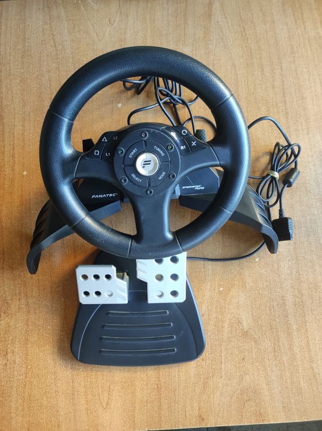 Volante Play Fanatec.