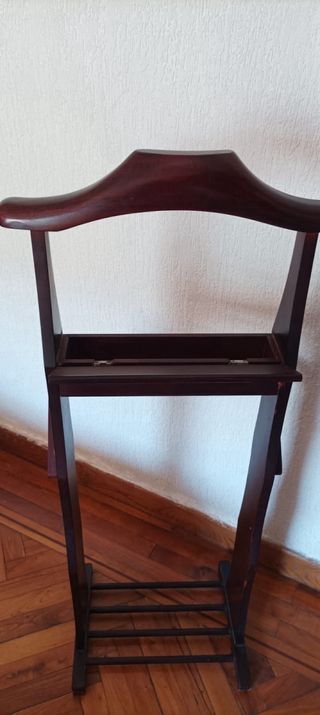 Galán de noche de madera