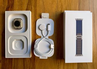 Apple Watch Ultra 2 AC+ y garantía Apple Store.