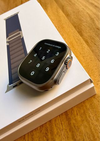 Apple Watch Ultra 2 AC+ y garantía Apple Store.