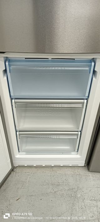Nevera Combi Bosch
NO FROST ENERGÍA A+