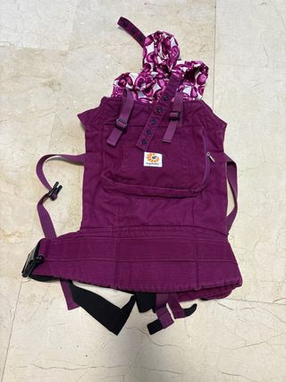 Mochila Ergobaby Travel Morada