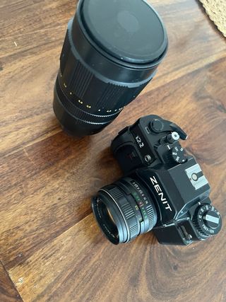 Zenit 122 Cámara Analógica Negra con 2 objetivos.