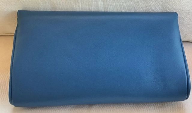 Bolso de piel azul/turquesa de Elie Saab