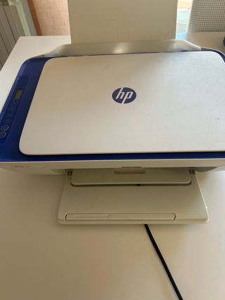 Impresora HP Blanca y Azul