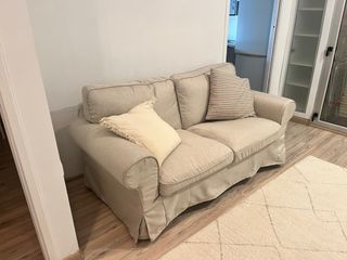 Sofá de 2 plazas Ikea beige