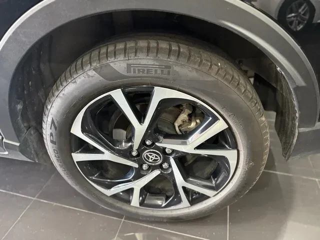 Toyota C-HR 2019