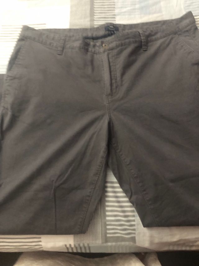 Pantalón Kiabi Gris