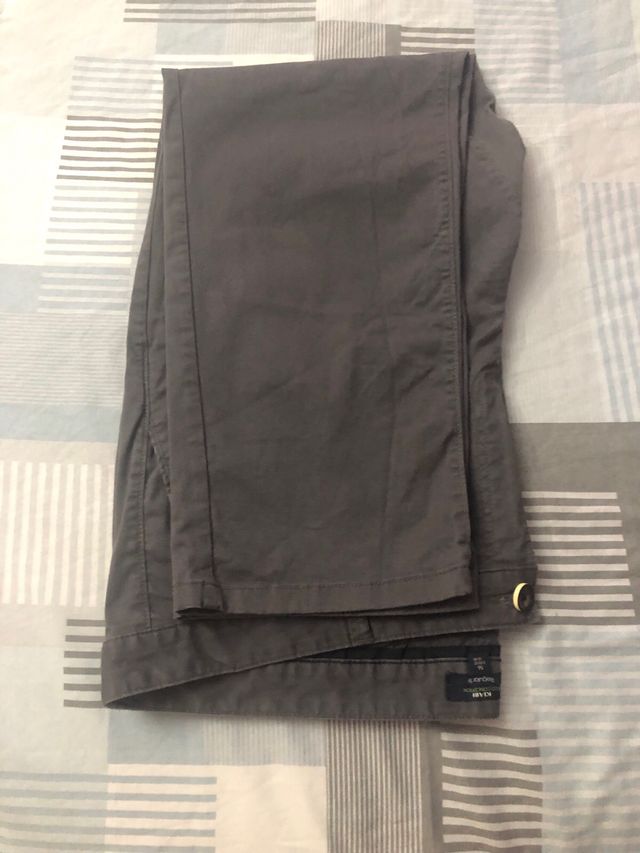 Pantalón Kiabi Gris