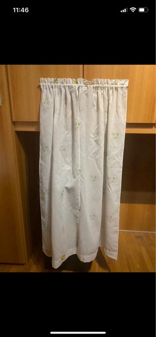 Tendina floreale con bacchetta