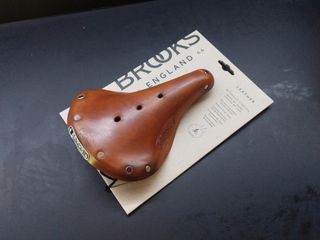 Brooks B17S - Sillín de cuero para mujer