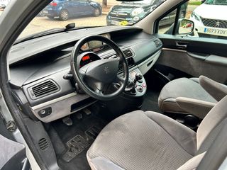 Peugeot 807 2012
