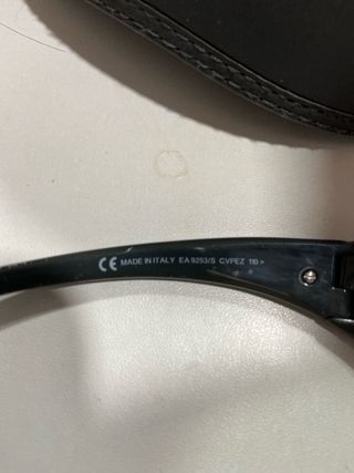 Gafas de Sol Emporio Armani Verde oliva y negro.