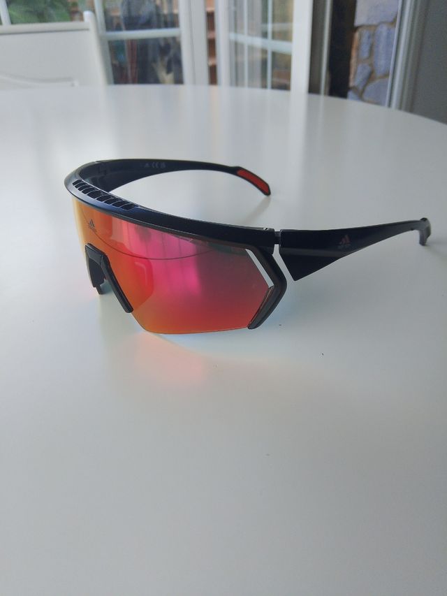 Occhiali sportivi Adidas