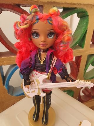 Rainbow High Carmen Major Muñeca