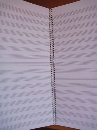 Cuaderno de Música 16 Pentagramas