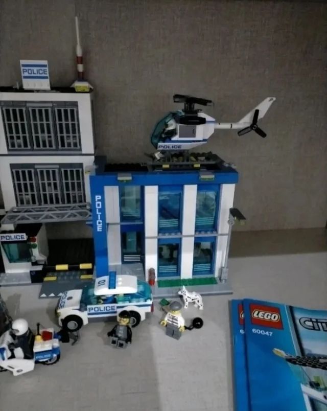 Lego City Estación de Policía 60047