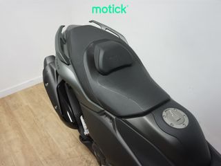 YAMAHA TMAX 560