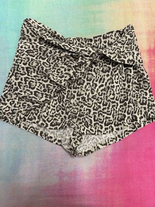 Falda pantalón animal print talla 40