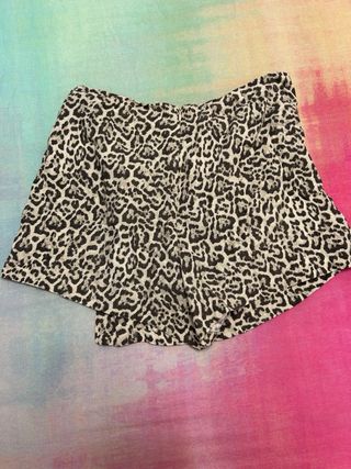 Falda pantalón animal print talla 40