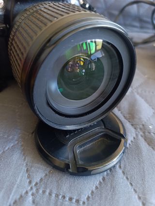 Cámara Reflex Nikon D7100 + Objetivo 18-105.