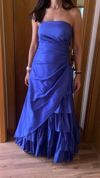 Vestido morado de fiesta