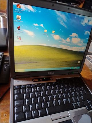 Portátil Dell Latitude D610