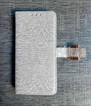 NUOVA CUSTODIA PER CELLULARE+CIONDOLO