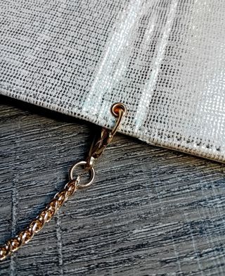 NUOVA CUSTODIA PER CELLULARE+CIONDOLO