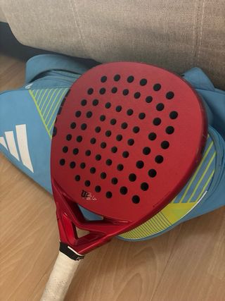 Wilson Bela Pro V2 + Paletero Adidas