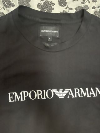 Camiseta Emporio Armani Negra