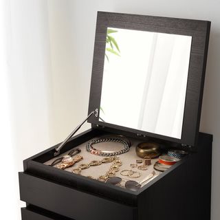 Cómoda Ikea Malm marrón con Espejo