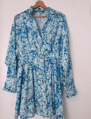 Vestido camisero Zara estampado azul