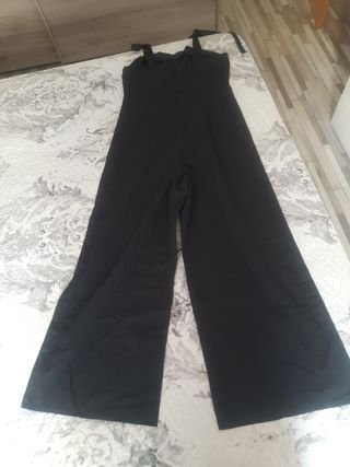 Mono de tirantes negro