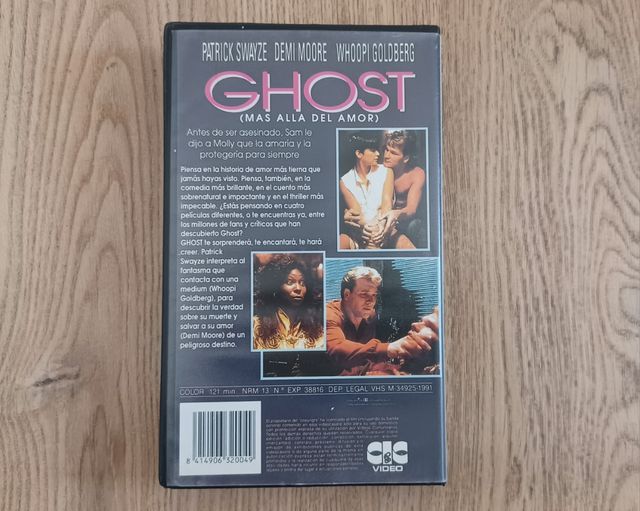 Película Ghost en VHS (Español)