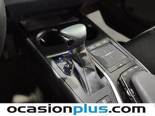 Lexus UX 250h Business 2WD 135 kW (184 CV)