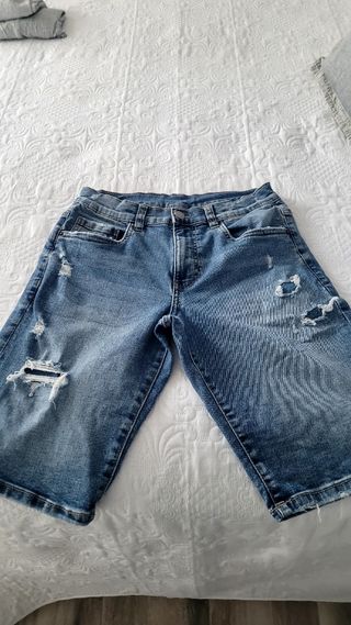 Pantalón corto vaquero niño desgastado