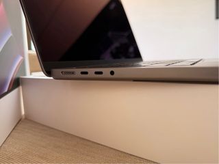 MacBook Pro 14 M2 512GB 16GB RAM