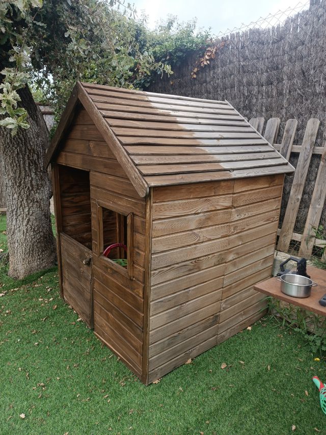Casita de madera infantil jarin