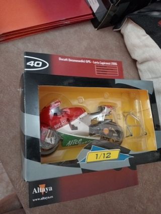 Moto GP Ducati Desmosedici GP6 Capirossi 2006