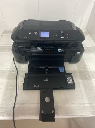 Stampante nera Canon MG5750