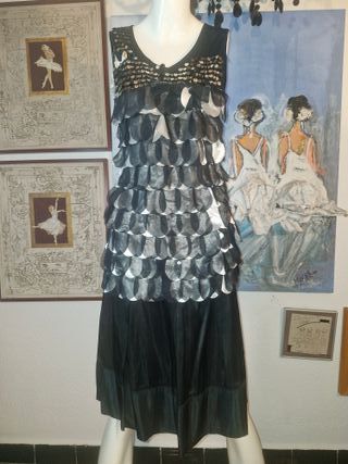 #9 Vestido de flecos blanco y negro con bolso